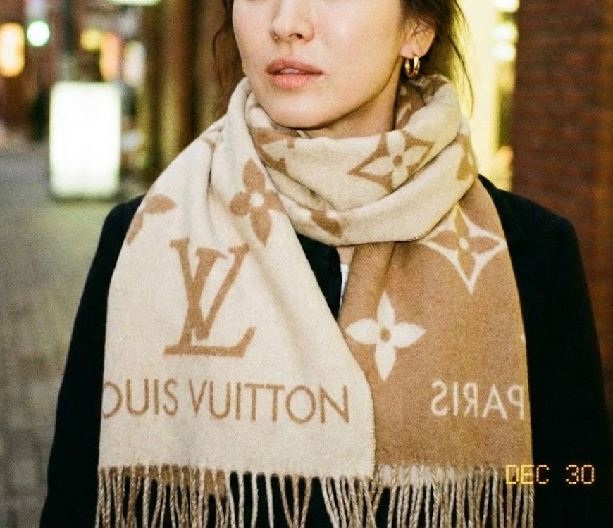 Thumbnail: Louis Vuitton scarf