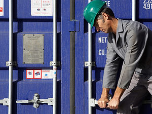 Cargo Worker
