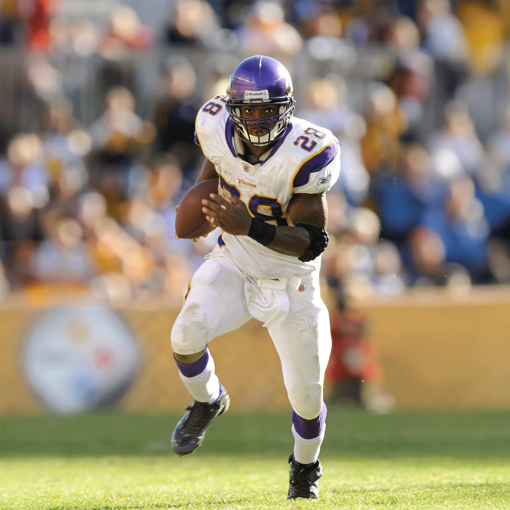 Former Vikings Running Back'S Career In Doubt After Serious Neck Injury - hkz5lmw