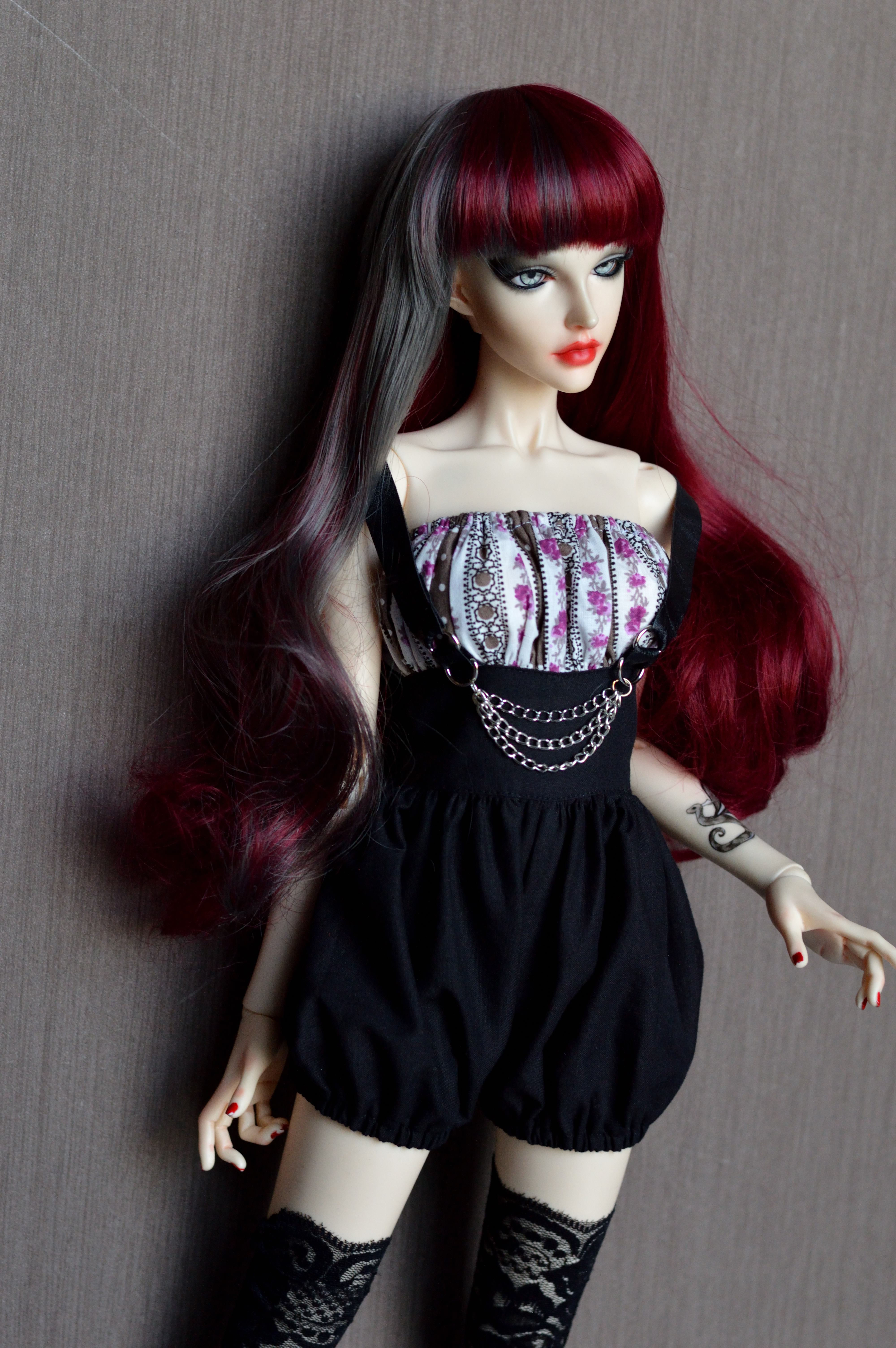 Collection Gothique : Salopette Kinix noir&fleurie [Feeple65]