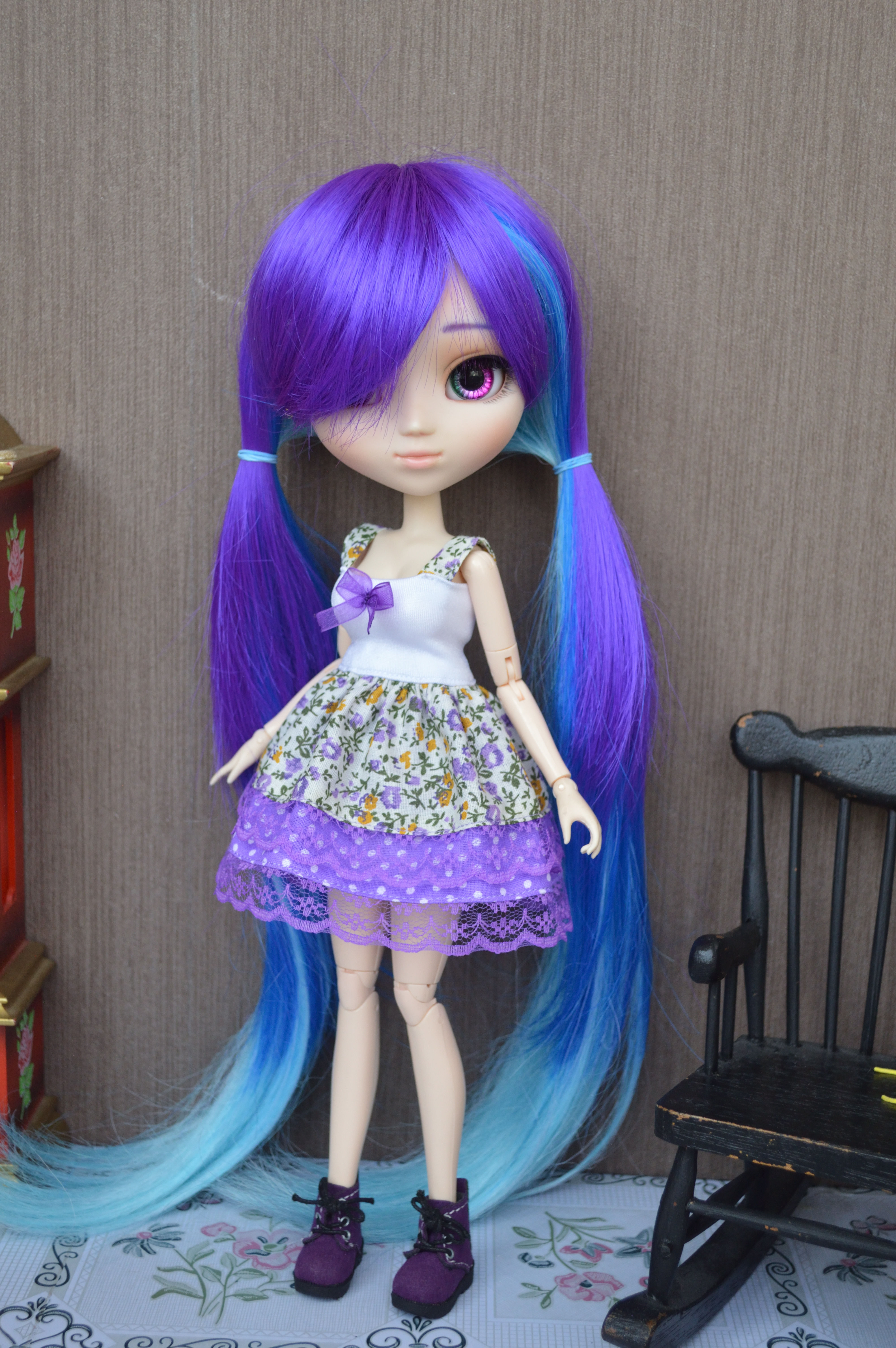 Outfit Rine violet fleurie