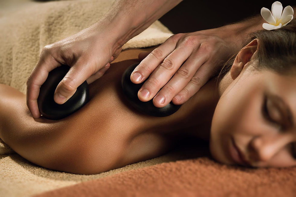 Evisie-hotstonemassage-2.jpg