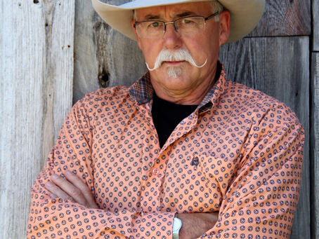 New On The Outliers YouTube Channel: Get To Know Best-selling Author Reavis Wortham