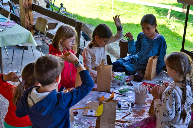 Rigerthof_Erlebnishof_Neuheim_Hof-Kafi_Spielgruppe_Ponyschule_Reitlager_Luzern_Zug_Küssnac