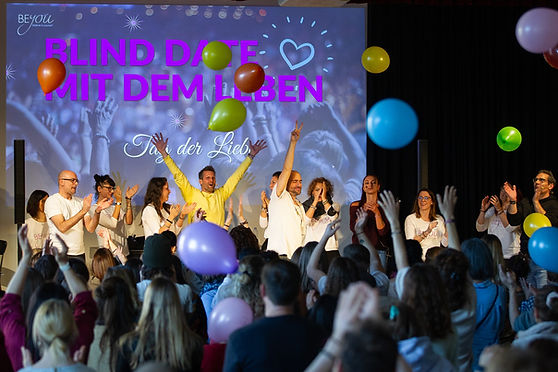 BE YOU_Coaching_Seminar_Ausbildung_Hypnose_Bewusstsein_Zürich_Blind Date mit dem Leben_Tag