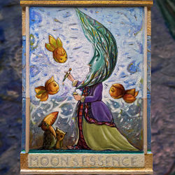 MOON'S ESSENCE