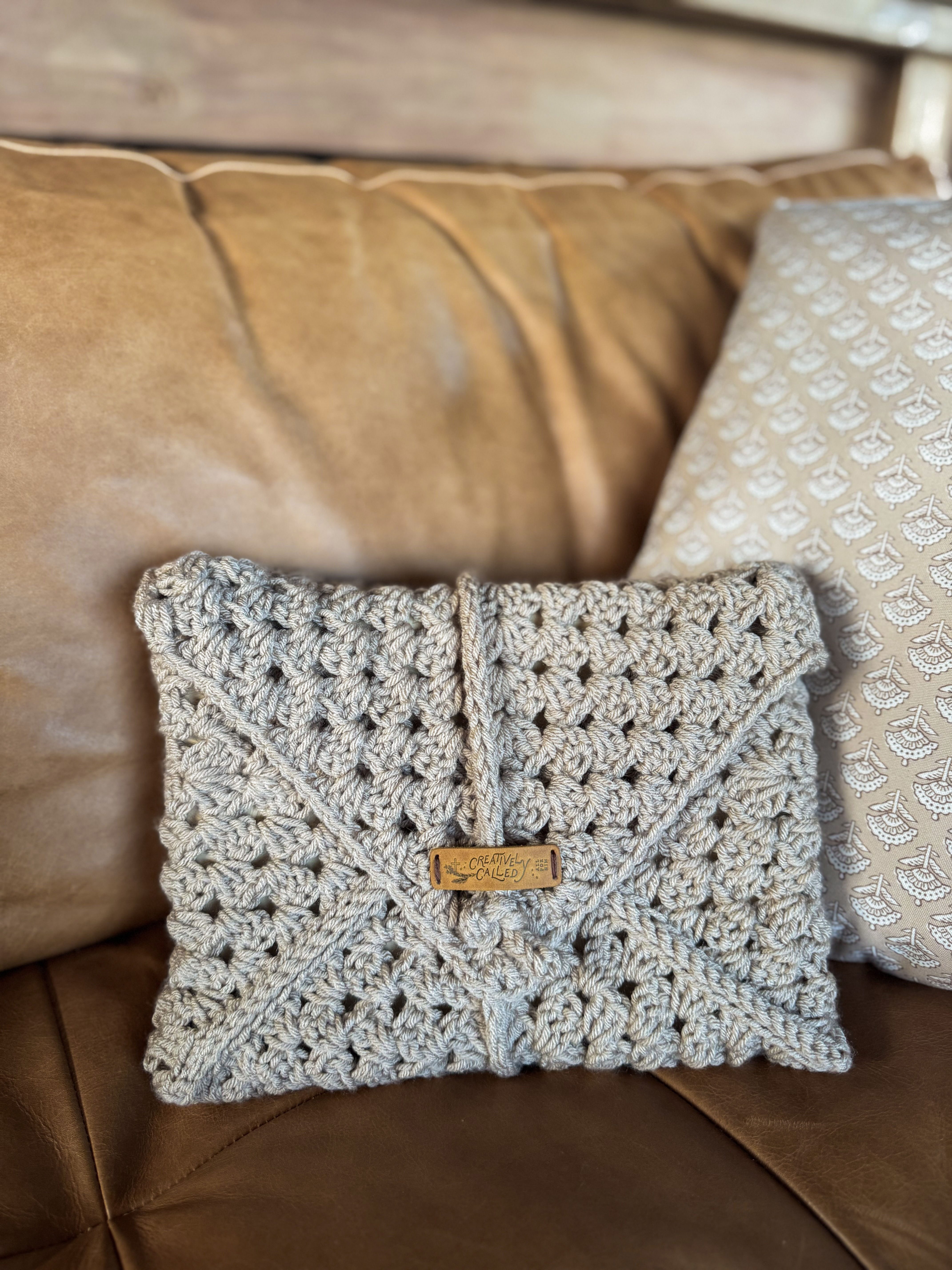 Large Envelope Crocheted Bible Cover (Oat)