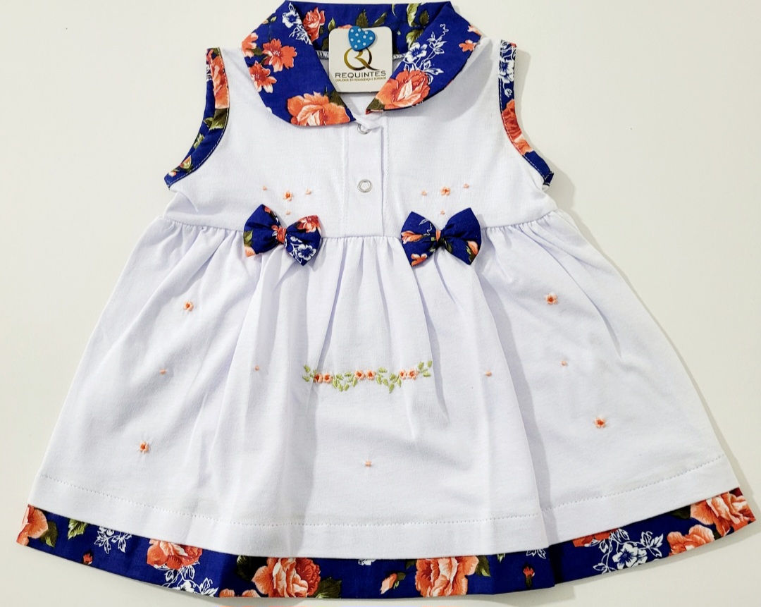 Vestido bebê menina bordado, com laços e gola.
