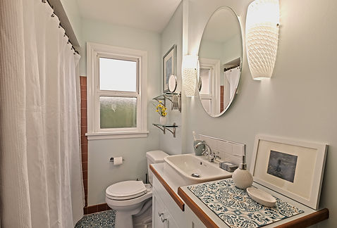 rental images 19_edited.jpg