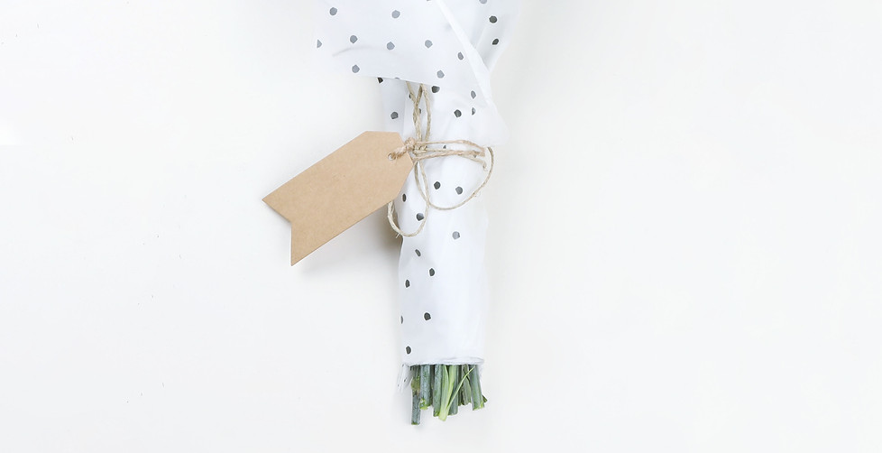 Geel en paars boeket bloemen