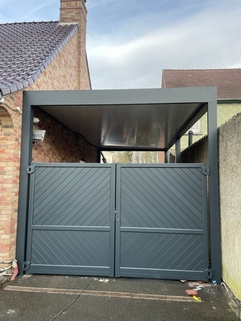 carport avec portail motorisé