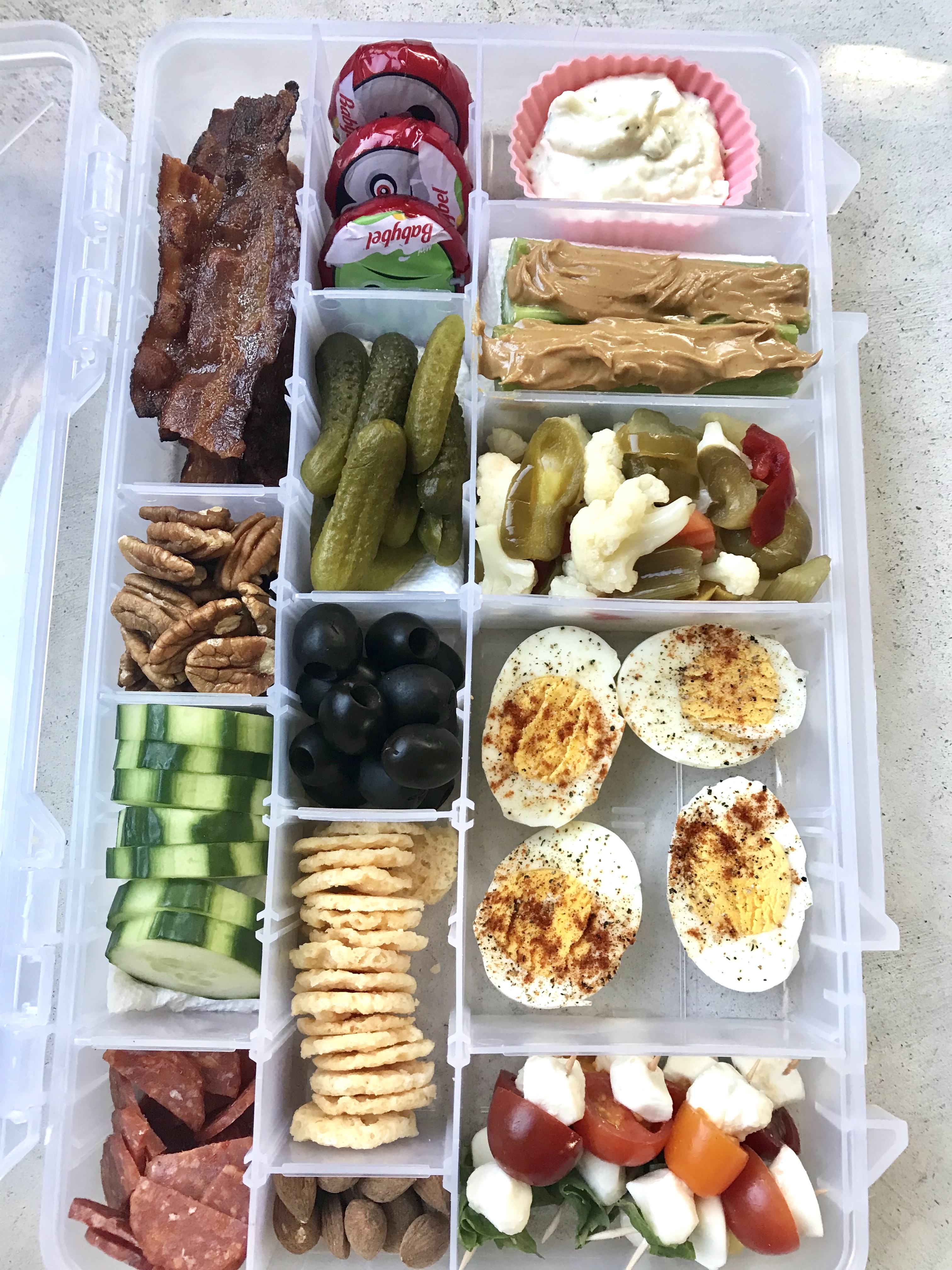 snack containers with compartments