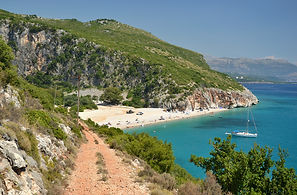 Gjipe_beach,_Albania.jpg