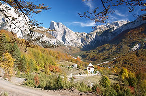 Theth_and_Theth_National_Park,_Albania_2