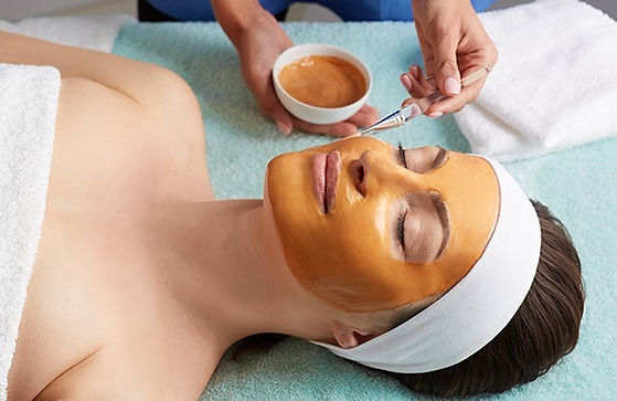 ELAN-PUMPKIN-MASK-LANDSACAPE.jpg