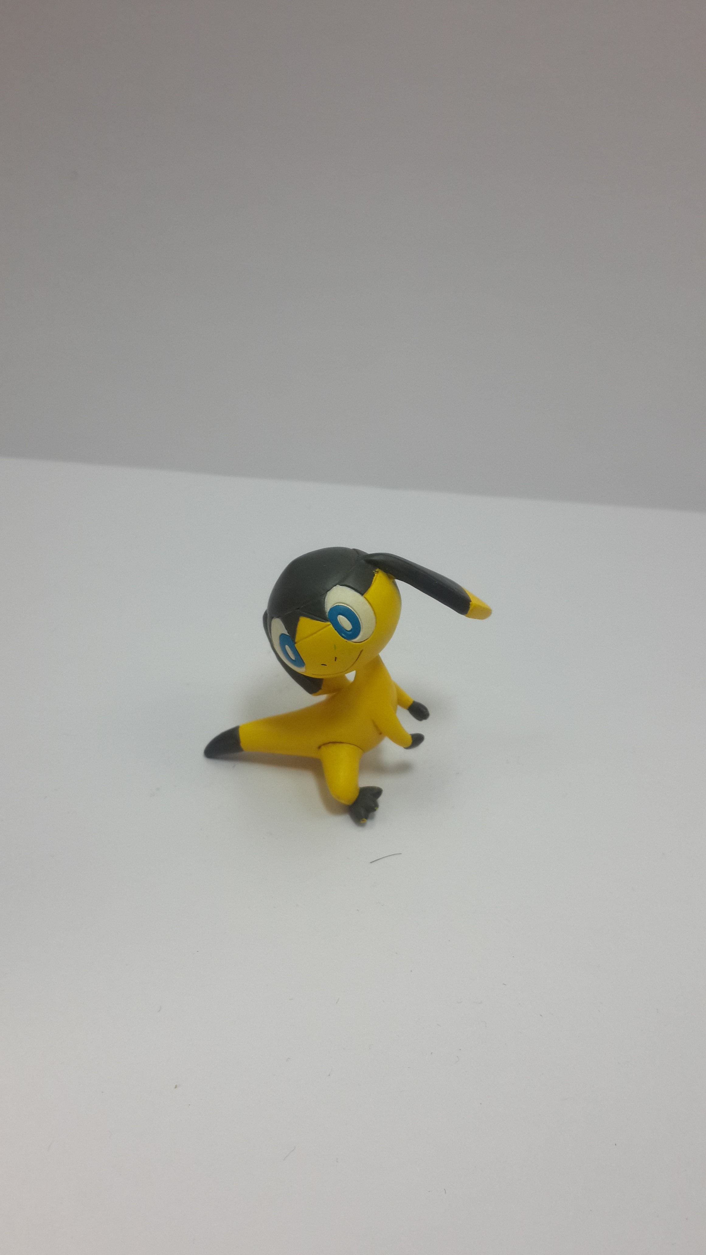 Takaratomy Official Pokemon X and Y MC-008 ~ 2" Helioptile/Elikiteru Action Figu