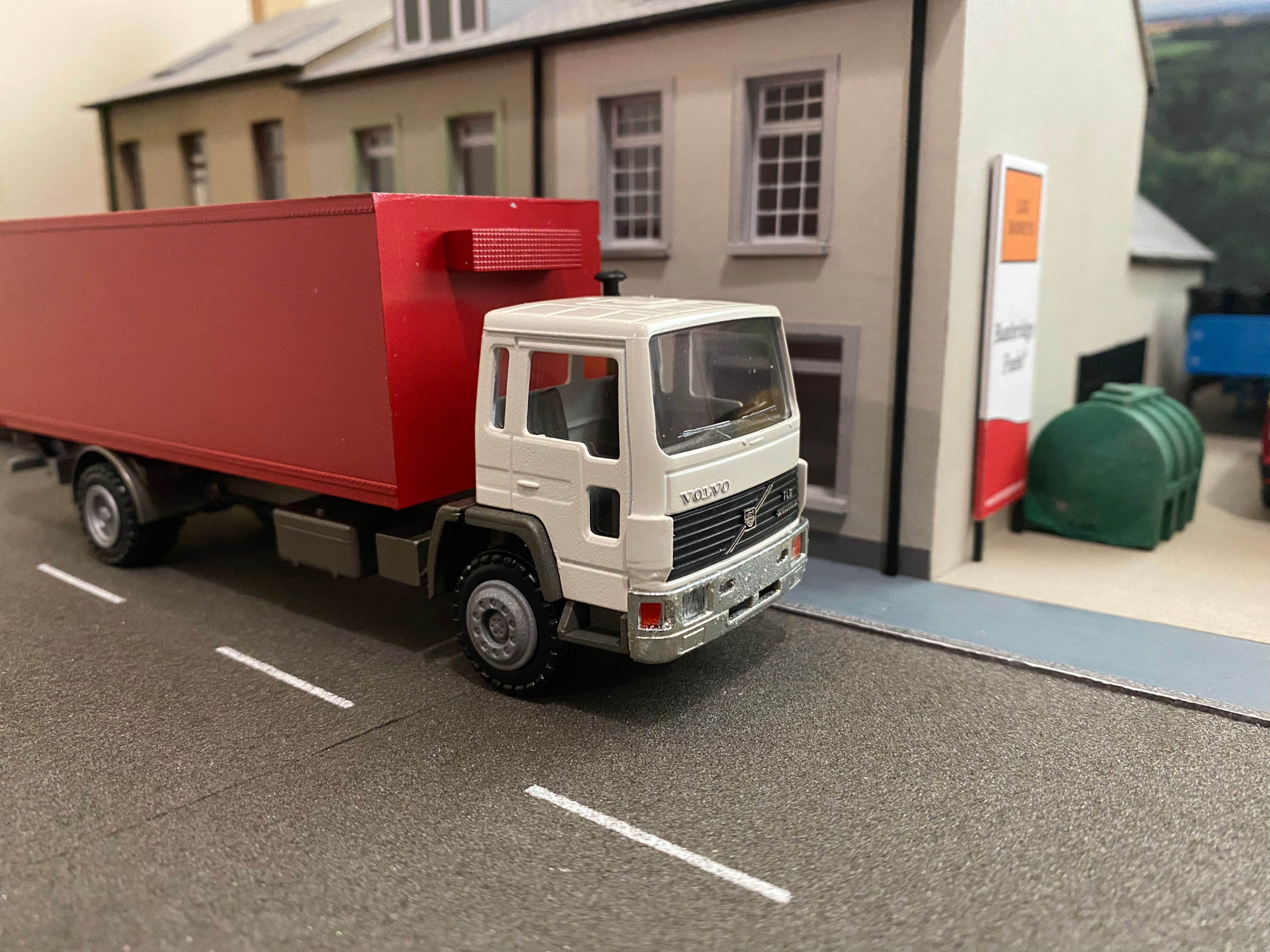 Conrad Volvo FL6 
