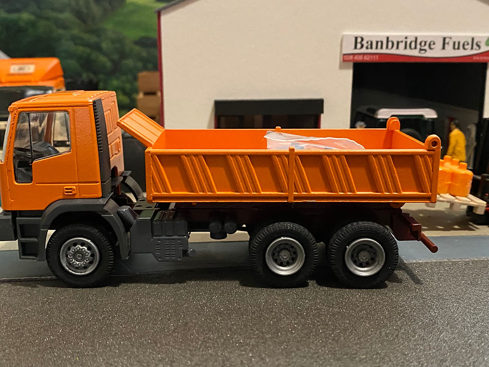 Thumbnail: Conrad IVECO EuroTrakker Tipper 