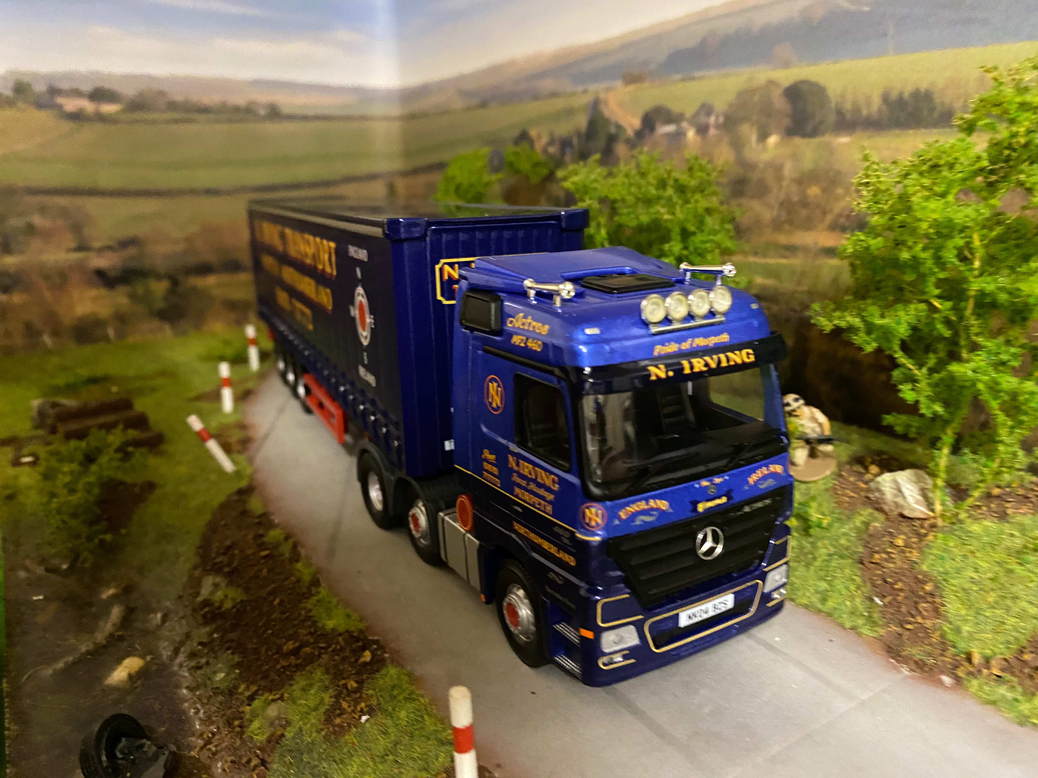 Corgi CC13817 N IRVING TRANSPORT 