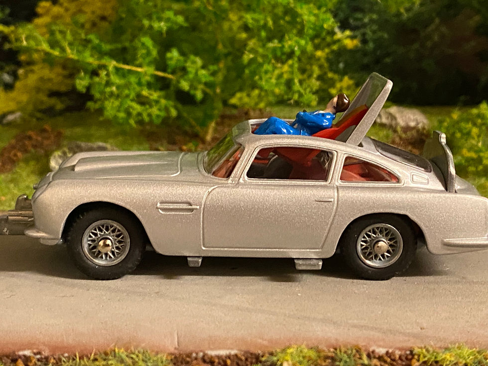 Thumbnail: Corgi Toys 261 James Bond - Goldfinger 