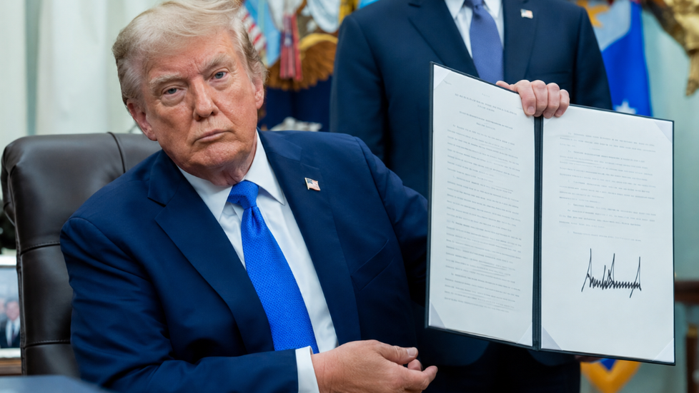 Trump Signs New Immigration Actions Targeting Birthright Citizenship, ‘Birth Tourism’