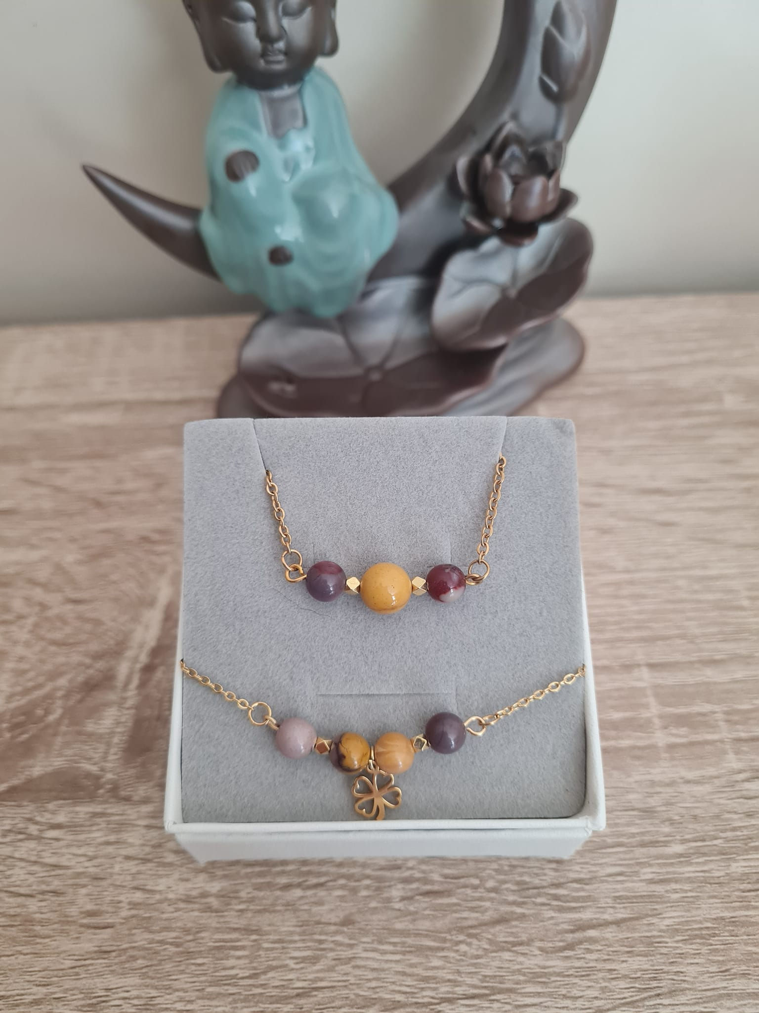 Parure en Jaspe Mokaïte