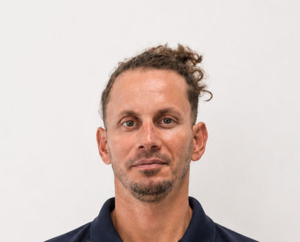Craig Hoile standing in Redrock Physio JPEC