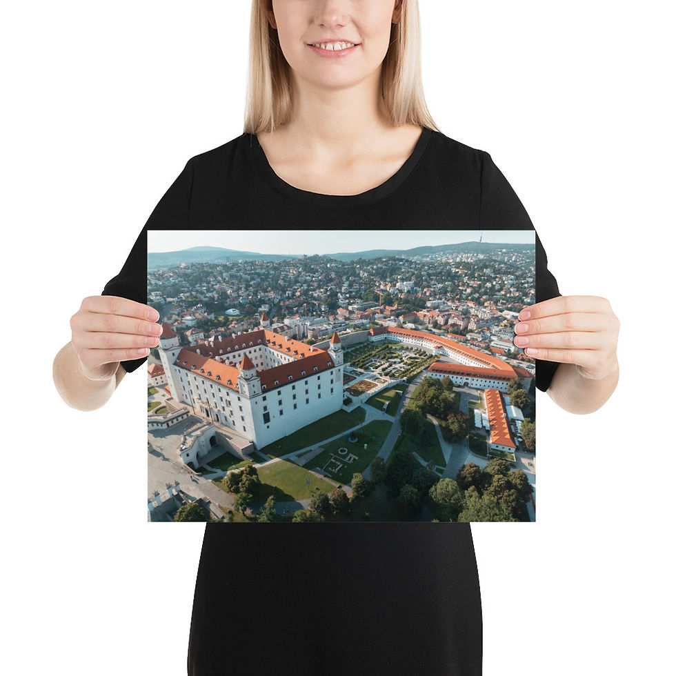 Thumbnail: Golden Hour at Bratislava Castle
