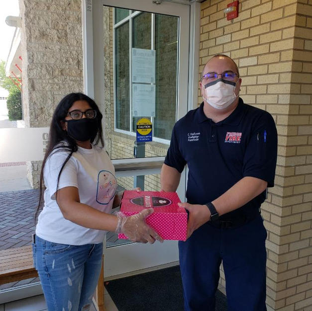 Cupcakes of Kindness for Frisco Fire Fighters