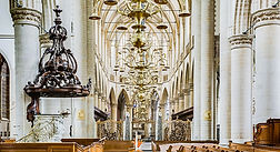 Brocante in de Grote Kerk