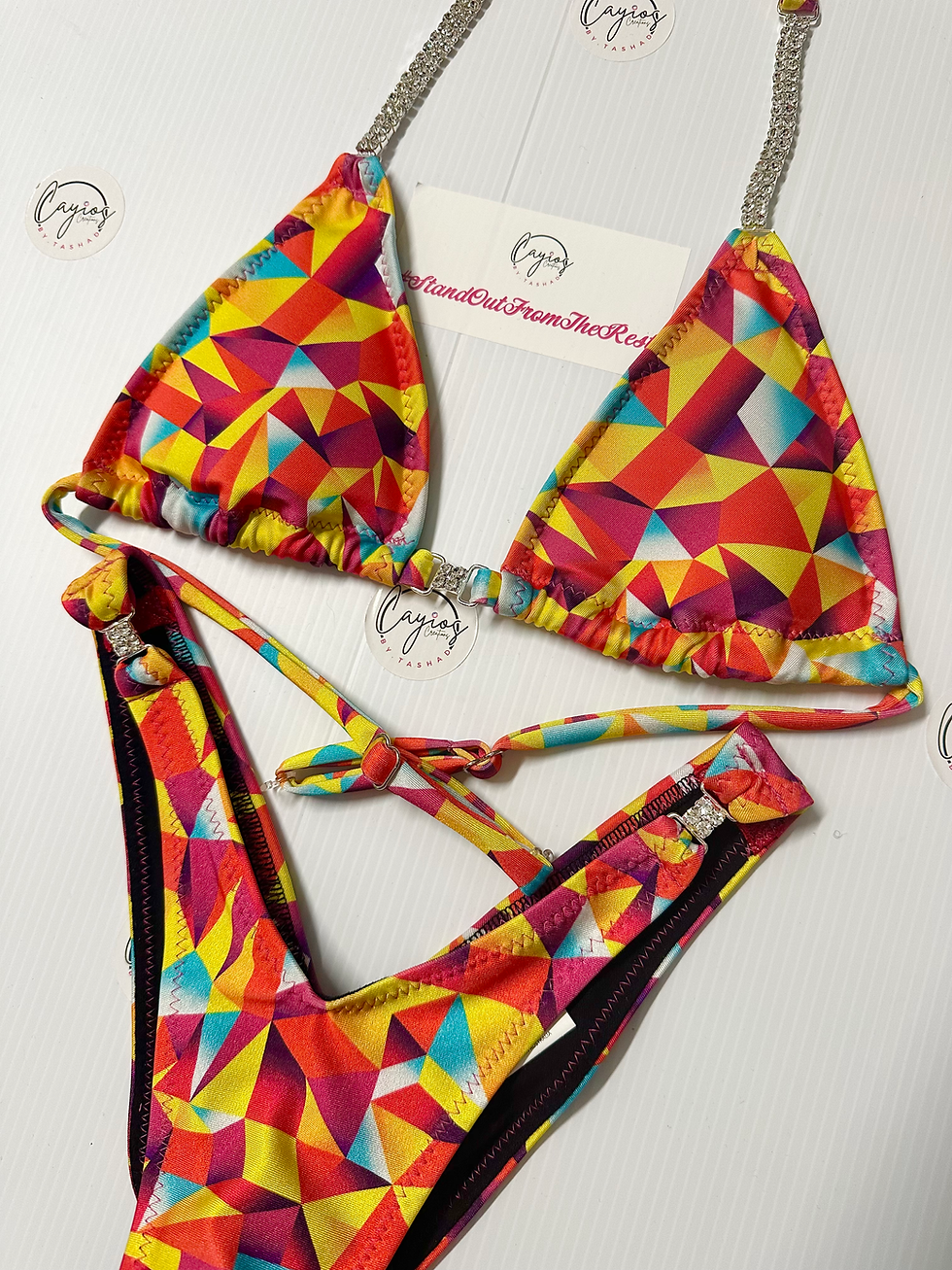 IN STOCK FIGURE - COLOUR BLOCK