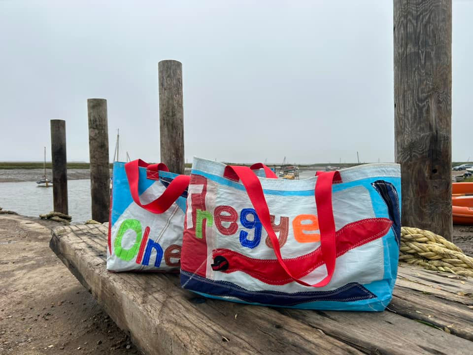Thumbnail: The Large Dump Kit Bag