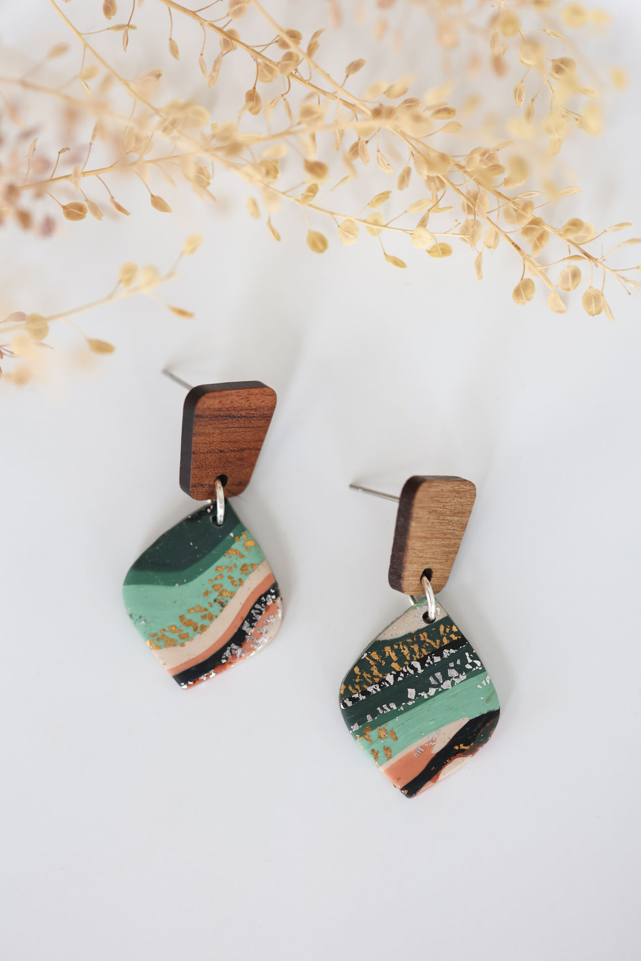 Explore Petite Diamond