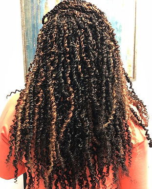 Passion twist⠀⠀⠀⠀⠀⠀⠀⠀⠀_.⠀⠀⠀⠀⠀⠀⠀⠀⠀_.⠀⠀⠀⠀⠀