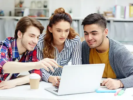 Educación financiera para millennials y centennials