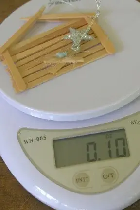 Manger and The Star  weight