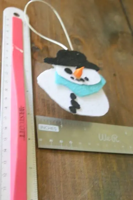 Melted Snowman  dimensions