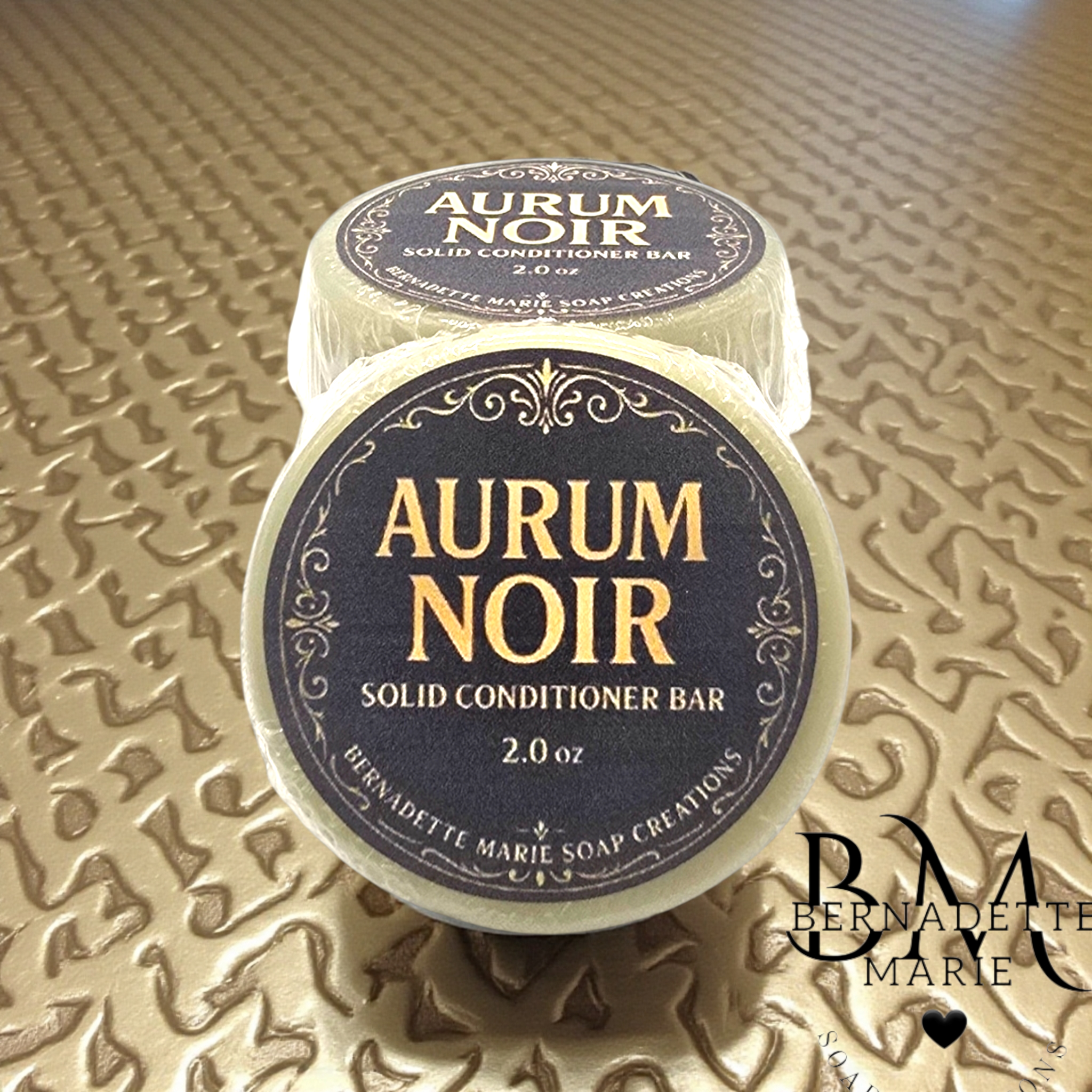 Aurum Noir conditioner bar