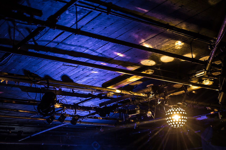 VISITBRUSSELS-NIGHTLIFE-RECYCLART-NACHTSCHADUW-HIGHRES-016-s