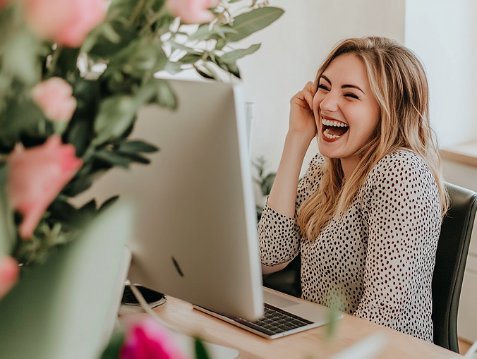 u3556299819_Female_of_30_having_a_Zoom_call_in_her_computer_w_73cfd71e-d474-4120-8dc8-fe10