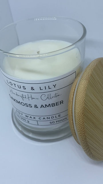 Thumbnail: Oakmoss & Amber 8 oz. soy candle