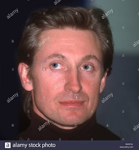 wayne-gretzky-1999-photo-by-john-barrett