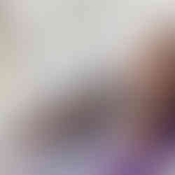 Alunos na escola de yoga Nataraja rio - aula de yoga na parede