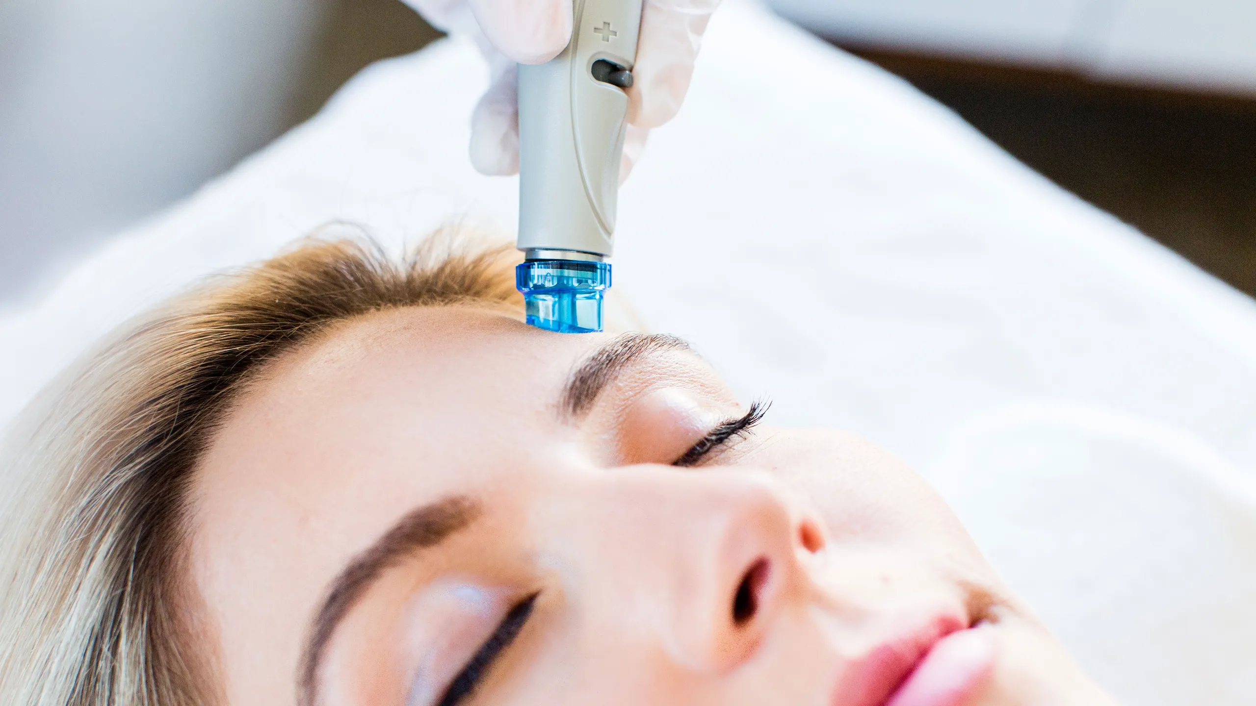 hydrafacial-treatment.webp
