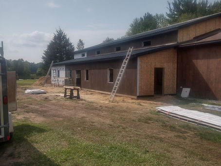 Roof on siding started