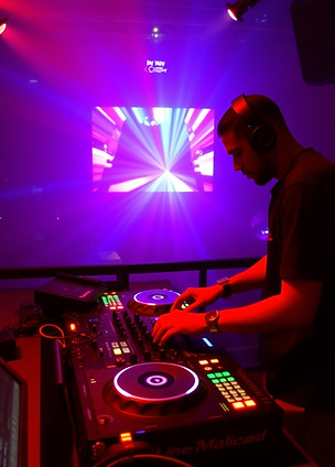 uk dj.jpg