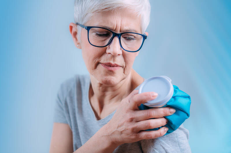 frozen shoulder treatment using cold compress