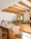 cocina-con-puertas-de-madera-en-muebles-00508440_14542747_1605x2000.jpg