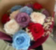 Ramo 12 rosas 4 colores $295.000 LIV.jpe