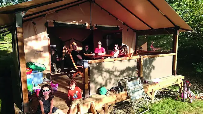 camping la roche matin location de lodge familiale.webp